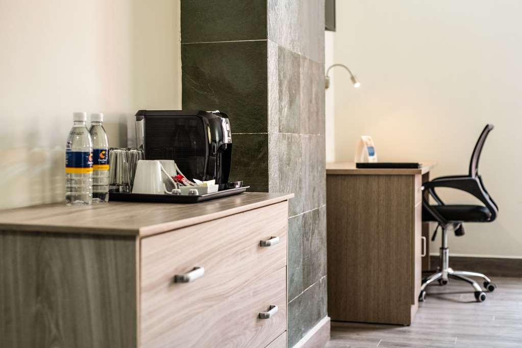 Comfort Inn Ирапуато Стая снимка