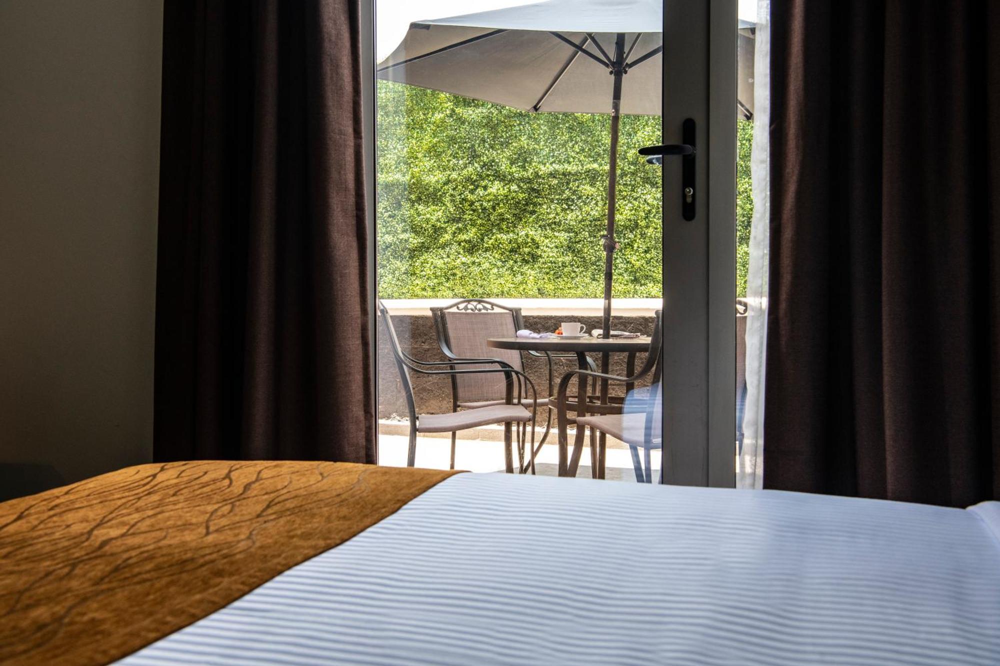 Comfort Inn Ирапуато Екстериор снимка