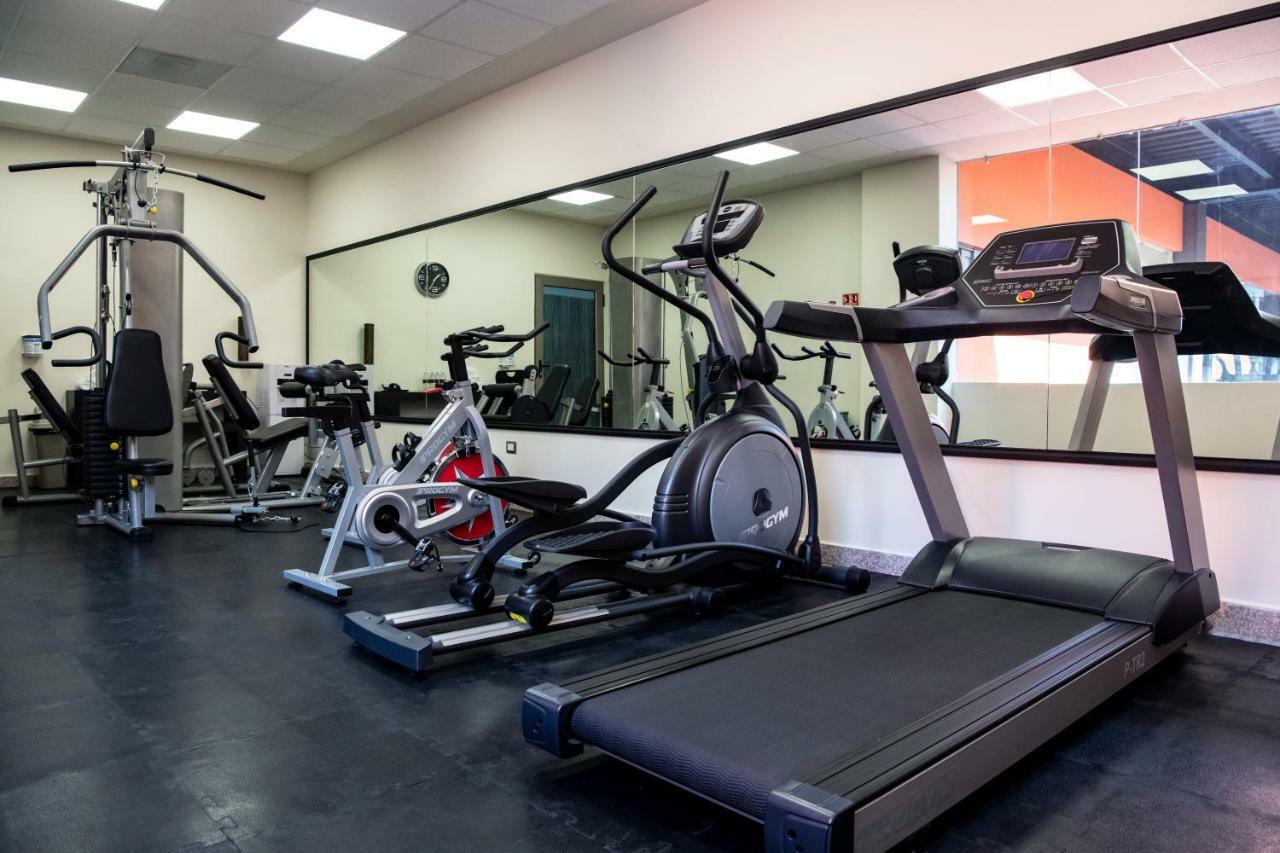 Comfort Inn Ирапуато Екстериор снимка
